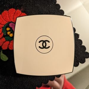 Les Beiges Cushion Foundation